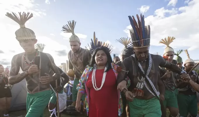 Para povos indígenas, demarcação de terras é fundamental, diz ministra